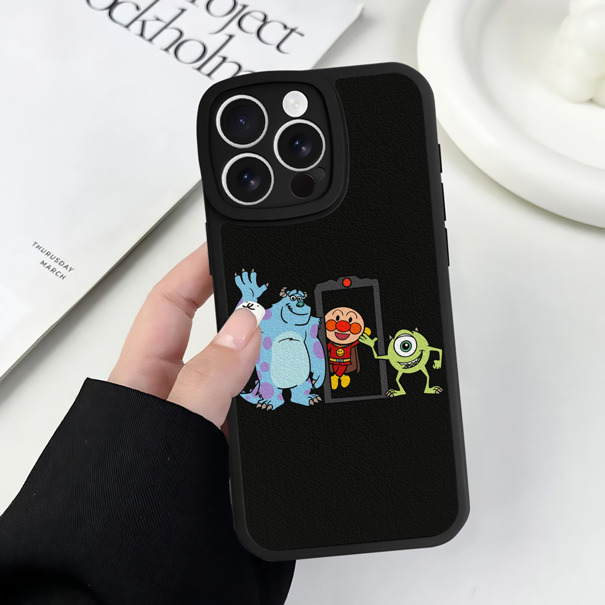 （画像用） アンパンマン Anpanman 【iPhone 16シリーズ対応】シリコンスマホケース（レザー調） 材質：シリコン